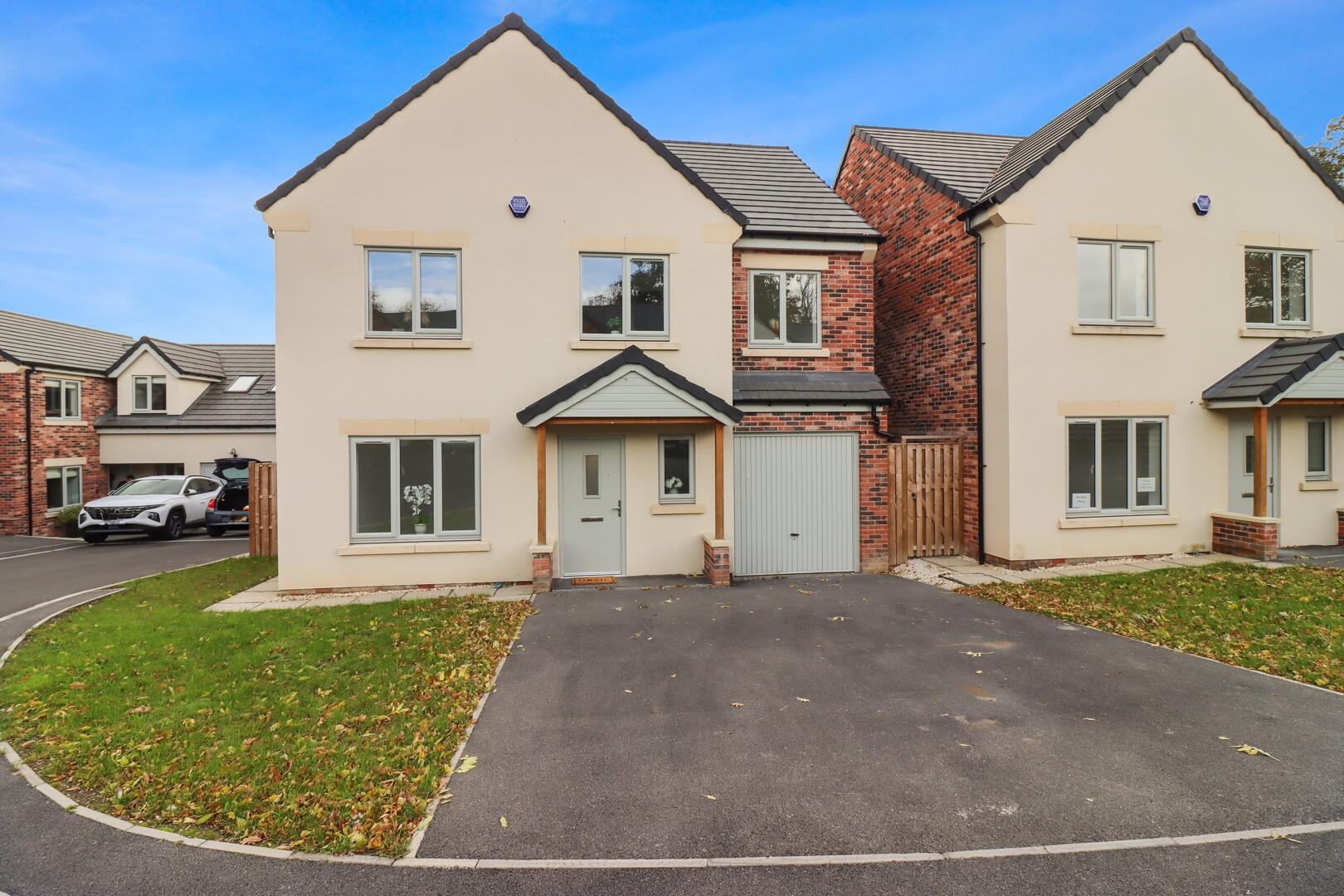 5 bed property in Rectory Grove, Duckmanton